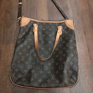 Authentic LV GM Monogram shoulder bag